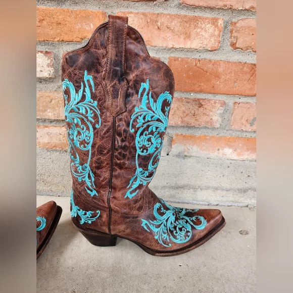 Corral brown with aqua design cowboy boots. Size 10M - Picture 9 of 13